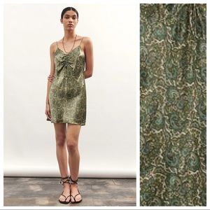 🌹NWT. Zara Green Print Satin Effect Mini Dress with V-neckline. Size XS.